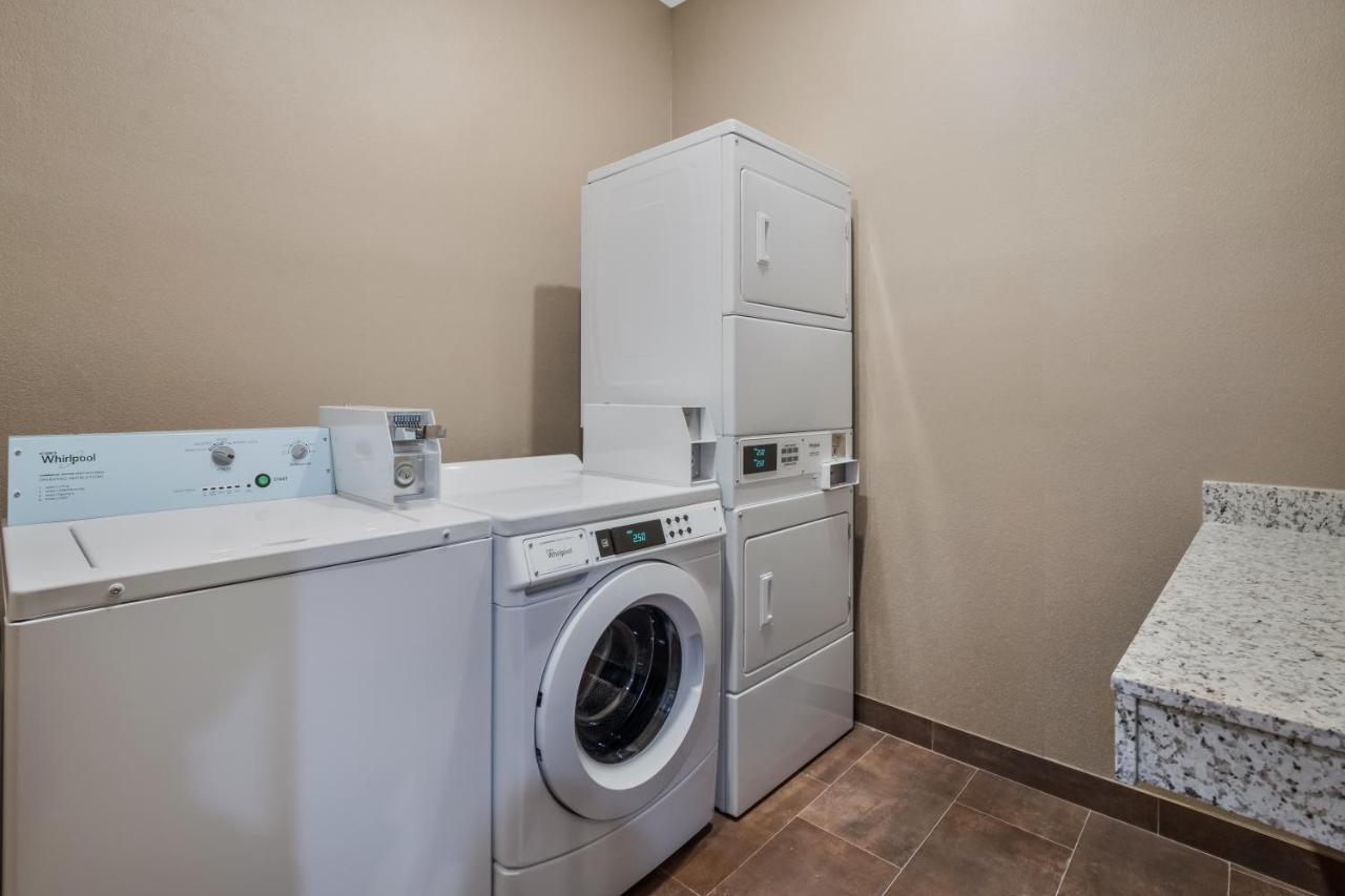 La Quinta Inn & Suites By Wyndham Sulphur Lake Charles Ngoại thất bức ảnh